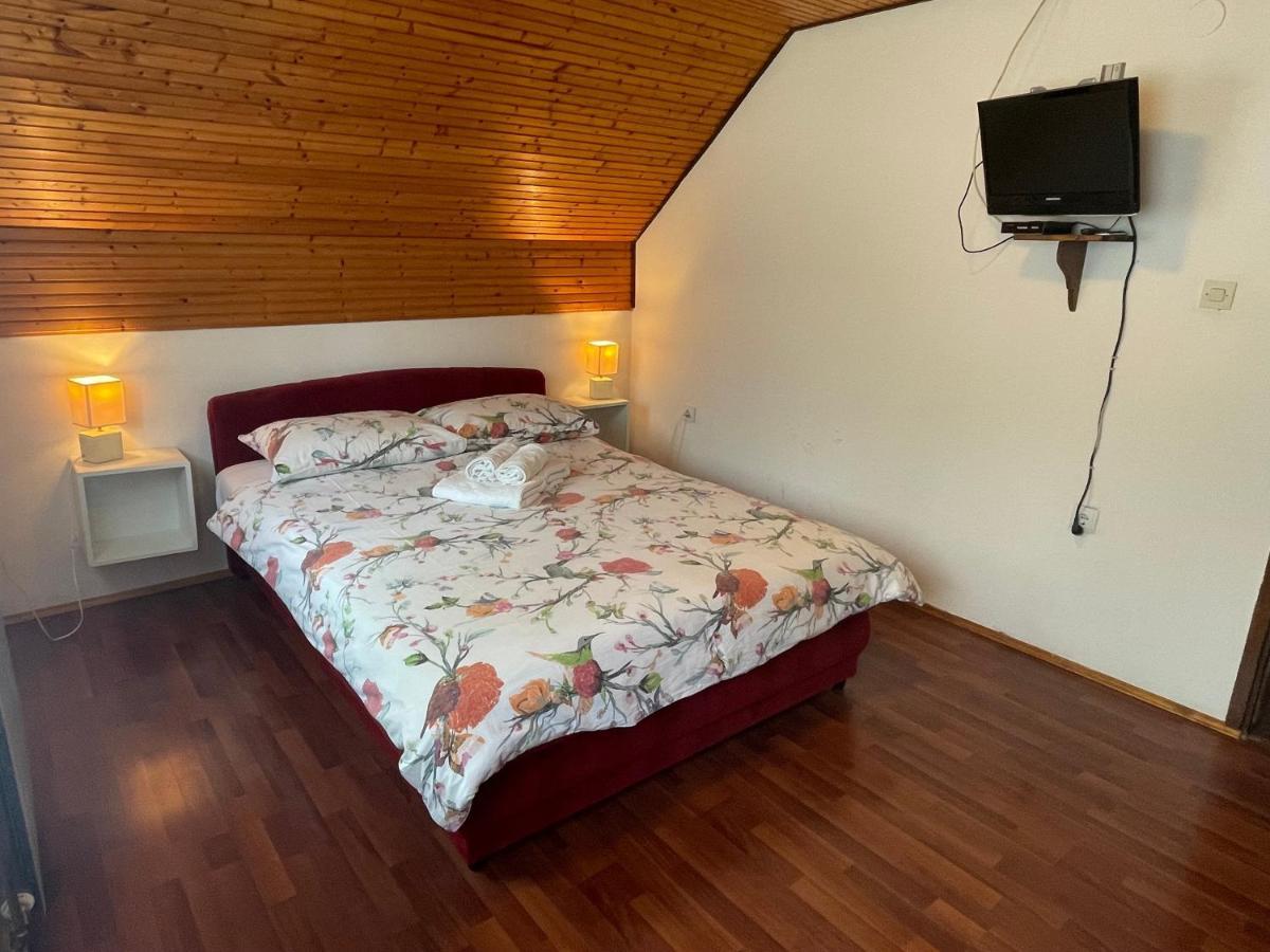 Apartments With A Parking Space Smoljanac, Plitvice - 12345 מראה חיצוני תמונה